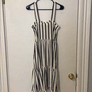 Adorable navy and white LOFT summer dress